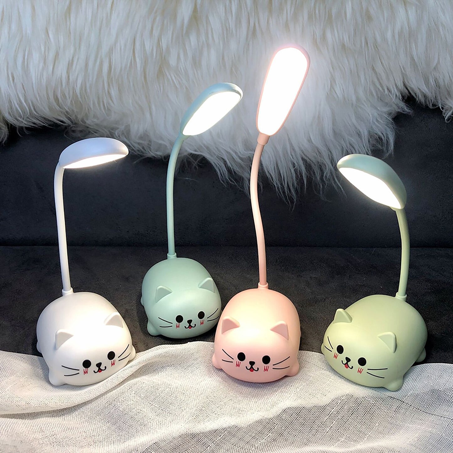 4 Cat Lamps with 360 light